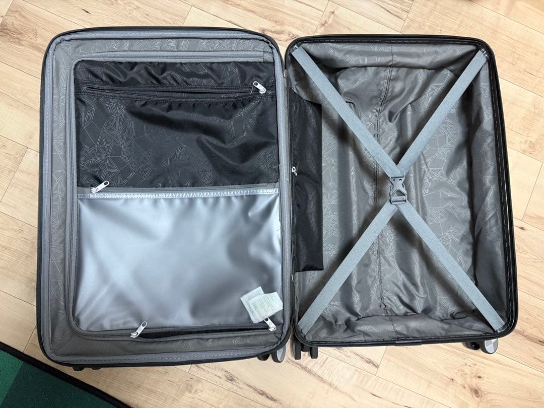 ブランド　サムソナイト　Samsonite モデル　ヴォラント　スピナー68cm