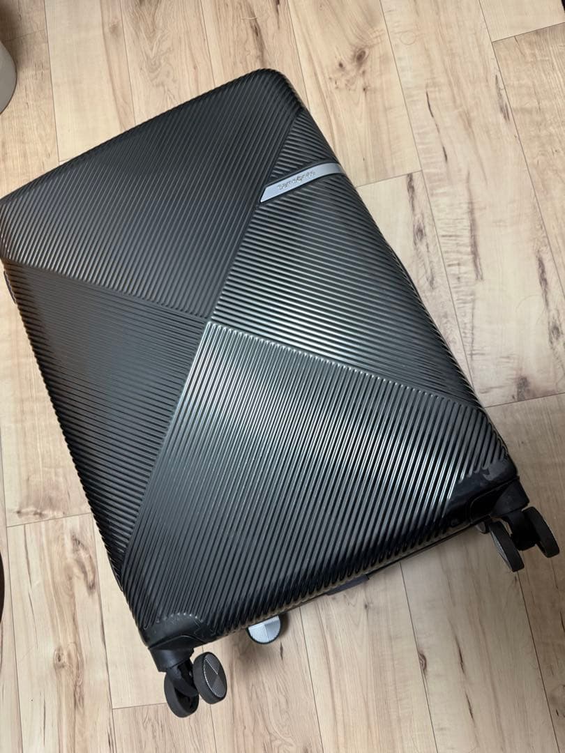 ブランド　サムソナイト　Samsonite モデル　ヴォラント　スピナー68cm