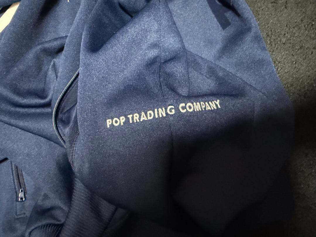 adidas × POP TRADING COMPANY セットアップ