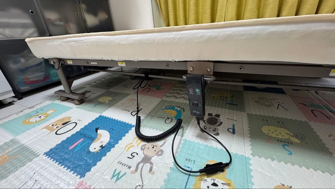 【美品】ATEX AX-BE560 電動折りたたみベッド