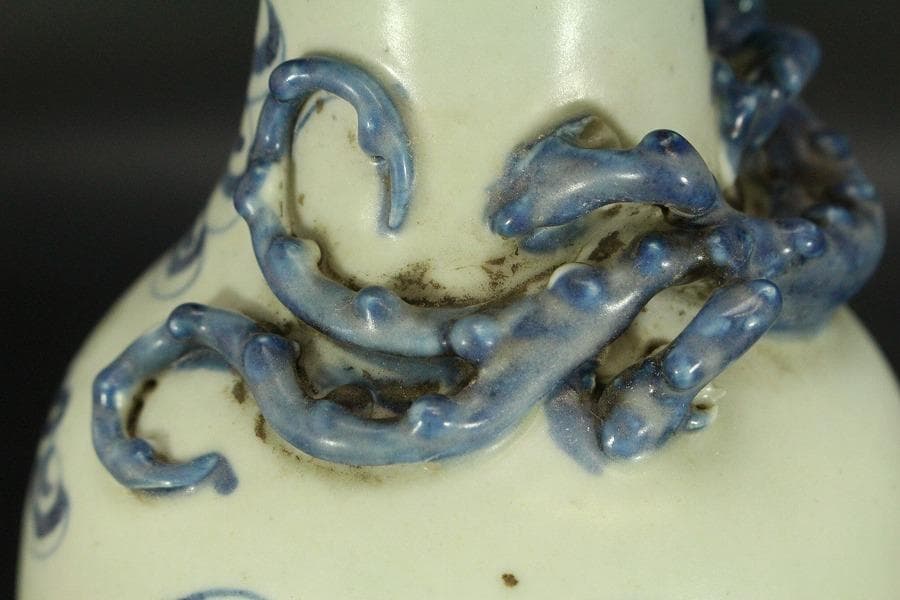 中国美術 青花 龍巻 仙人紋 瓶 高23.5cm(LC139)