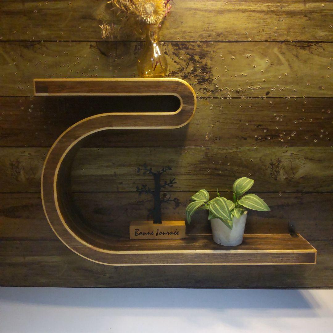 ウォールシェルフ　ウォールラック　飾り棚　北欧【前作より大きめ】