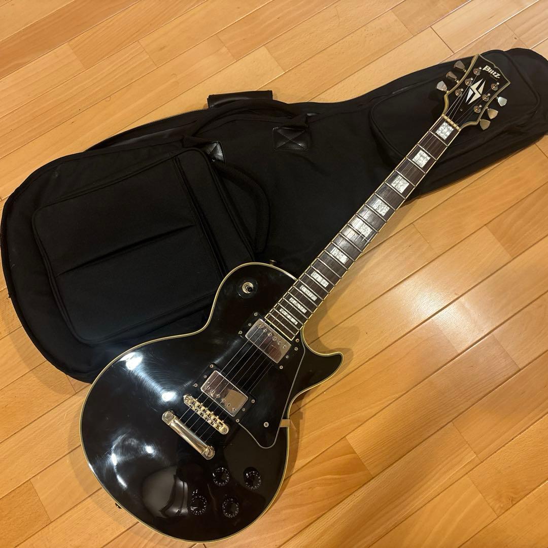 希少“ぼっちざろっく” BLITZ Les Paul タイプのゴールドパーツ仕様