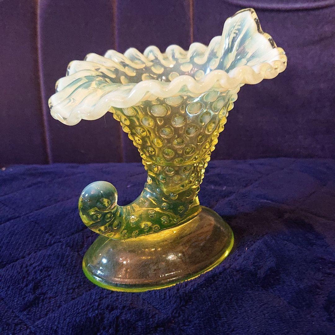 美品☆フェントン、ヴァセリンガラス、イエローオパールセント、ベース