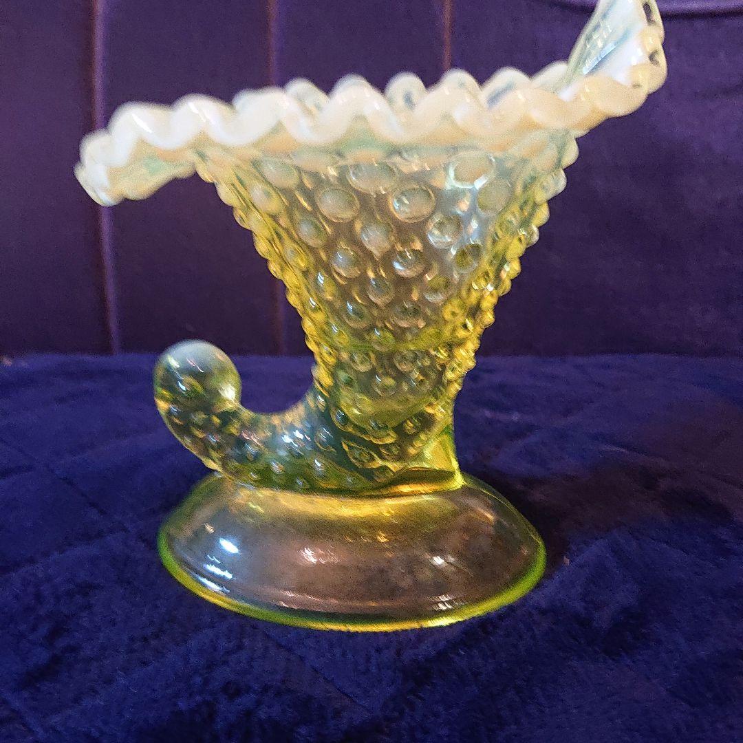 美品☆フェントン、ヴァセリンガラス、イエローオパールセント、ベース