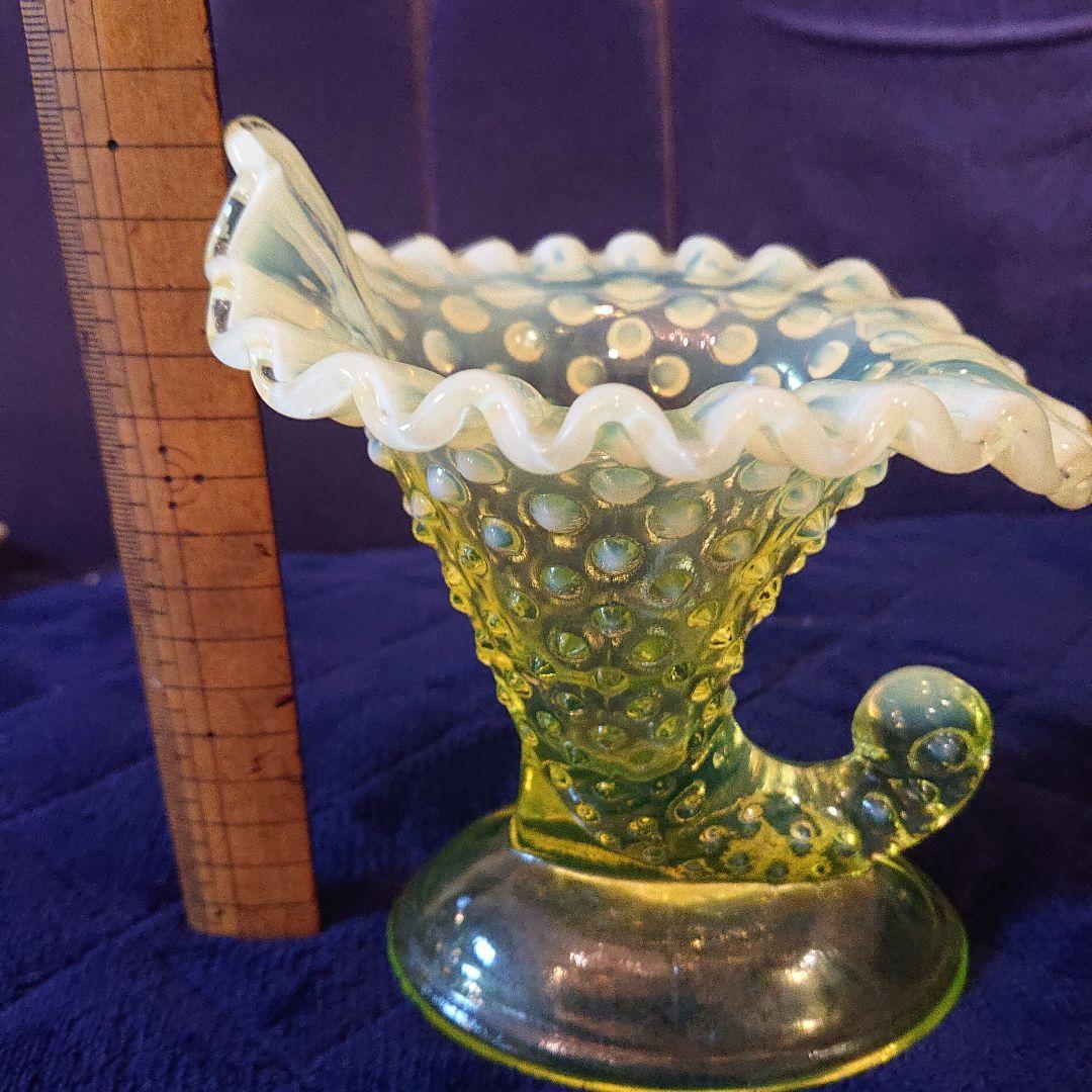 美品☆フェントン、ヴァセリンガラス、イエローオパールセント、ベース