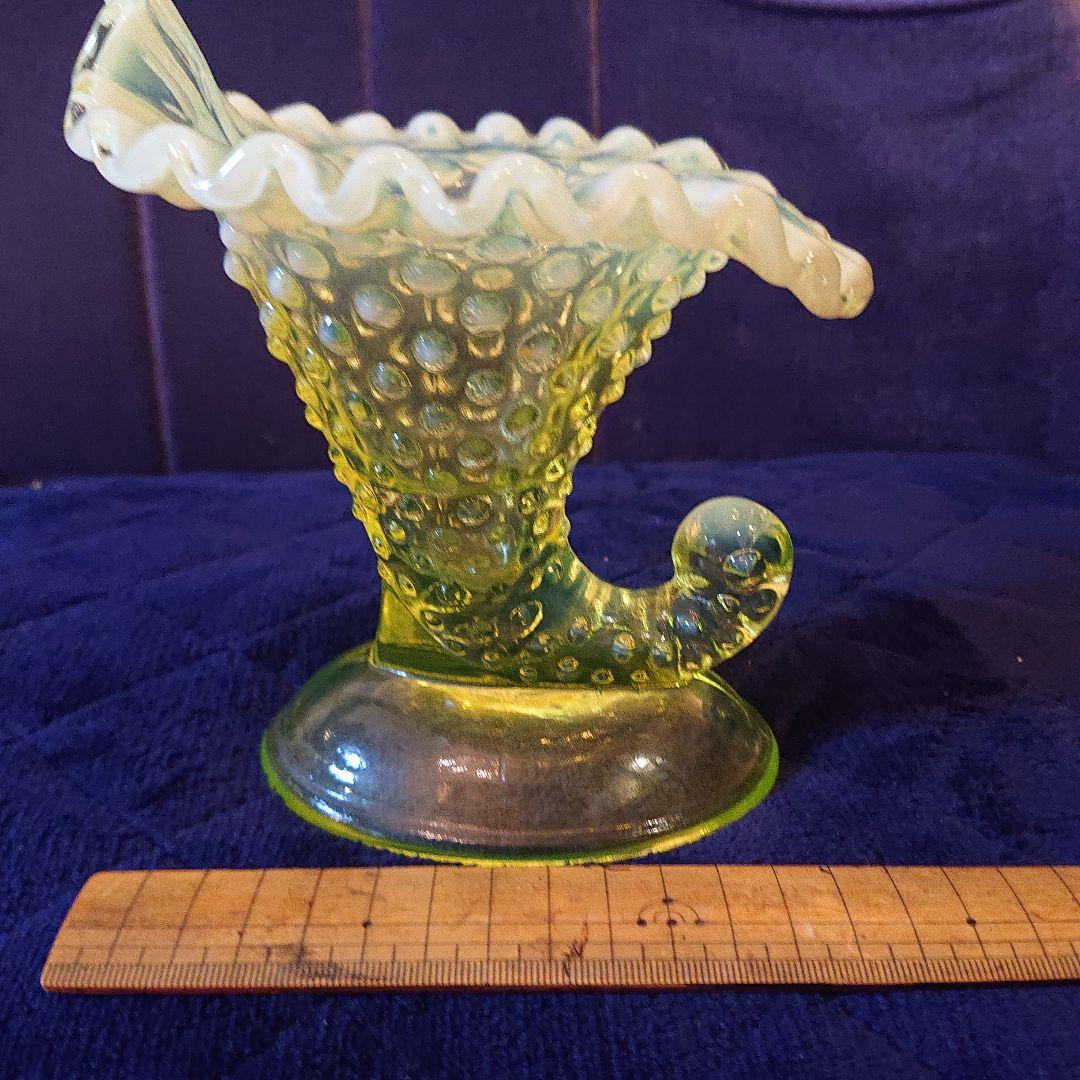 美品☆フェントン、ヴァセリンガラス、イエローオパールセント、ベース