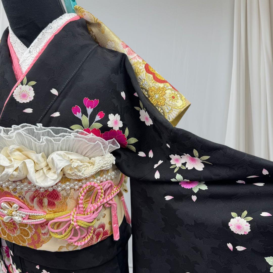 逸品 振袖7点フルセット 金駒刺繍 成人式 謝恩会　卒業式　黒地　ピンク