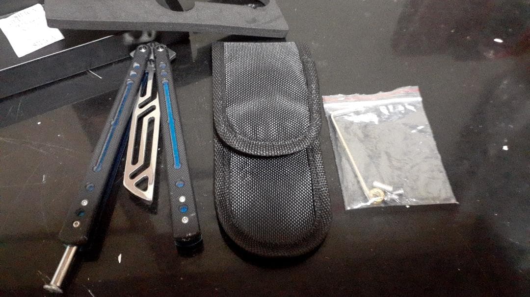 バタフライナイフ