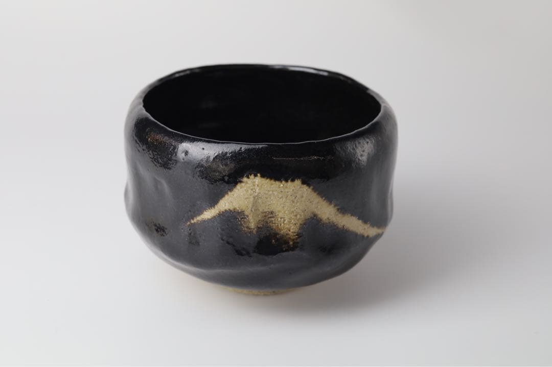 SMILE.TH 様　黒樂　数印　外富士　茶碗