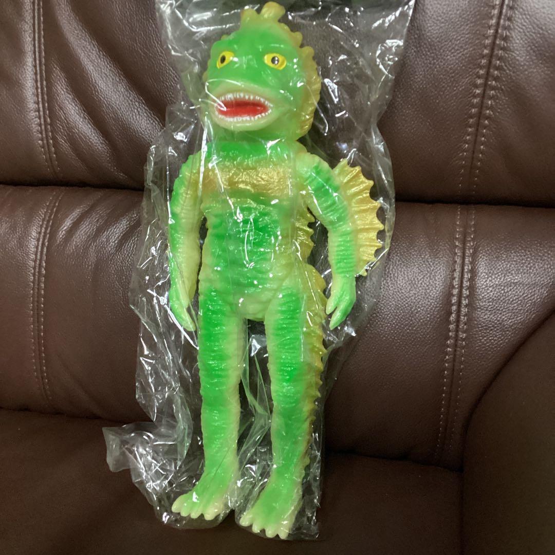 ブルマァク 蓄光ラゴン特大　新品未開封　ＰＯＰＹ版