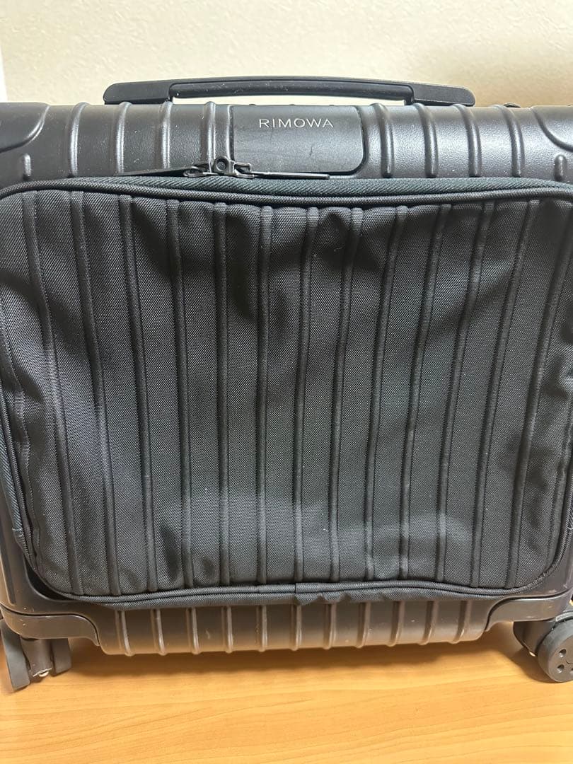 （makoto）リモワ Essential Sleeve コンパクト