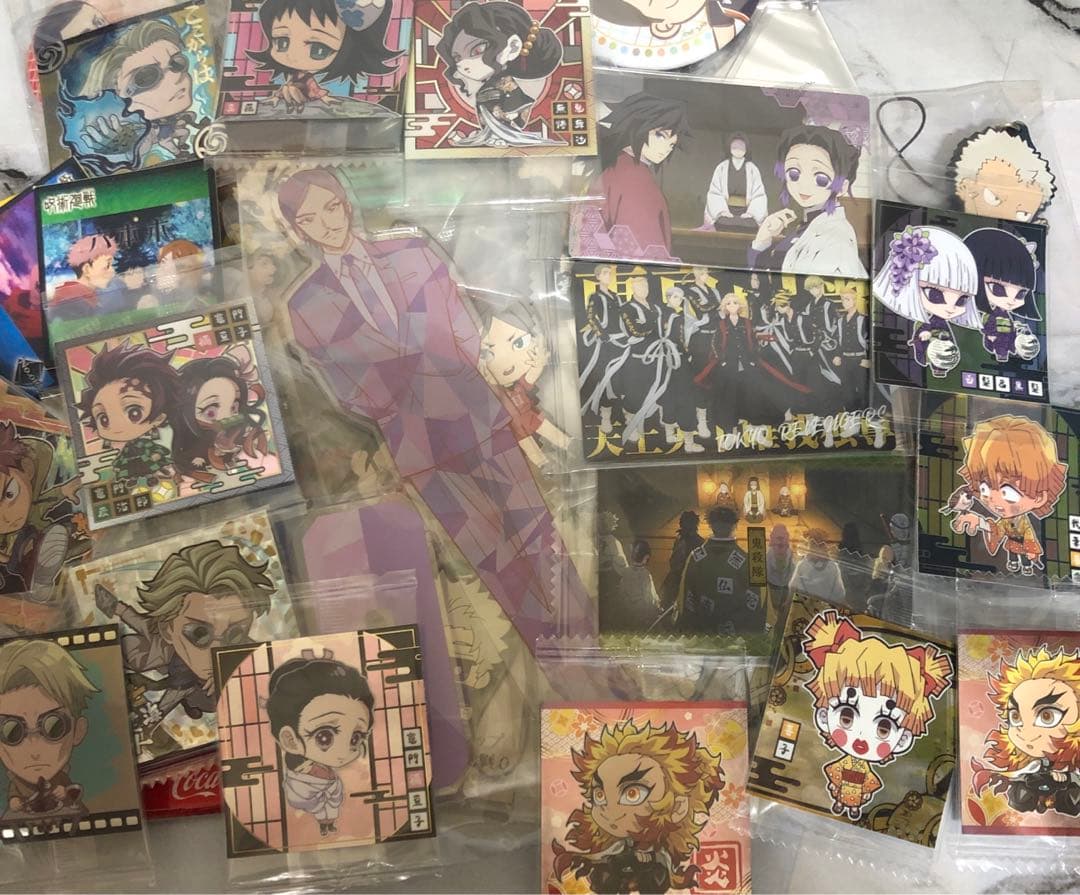 ノンジャンル　大量　まとめ売り　アニメグッズ　キャラクターグッズ　400点以上