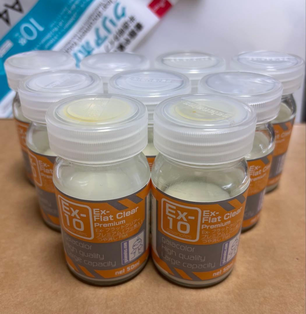 ガイアノーツフラットクリアー他+クレオスサーフェイサー1500+塗料瓶まとめ売り