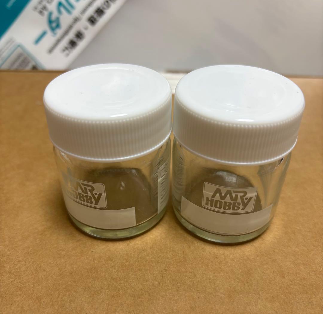 ガイアノーツフラットクリアー他+クレオスサーフェイサー1500+塗料瓶まとめ売り