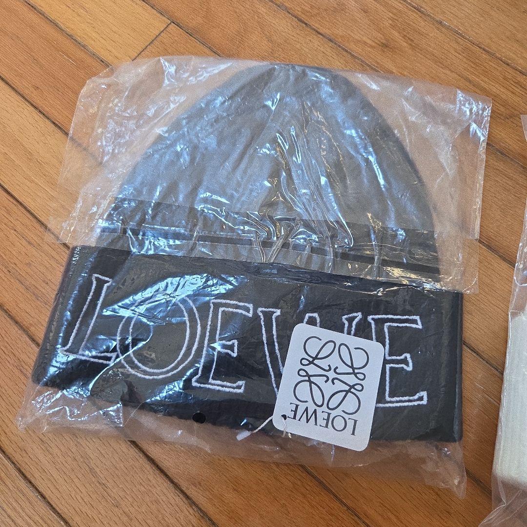 LOEWE　ニット帽　黒