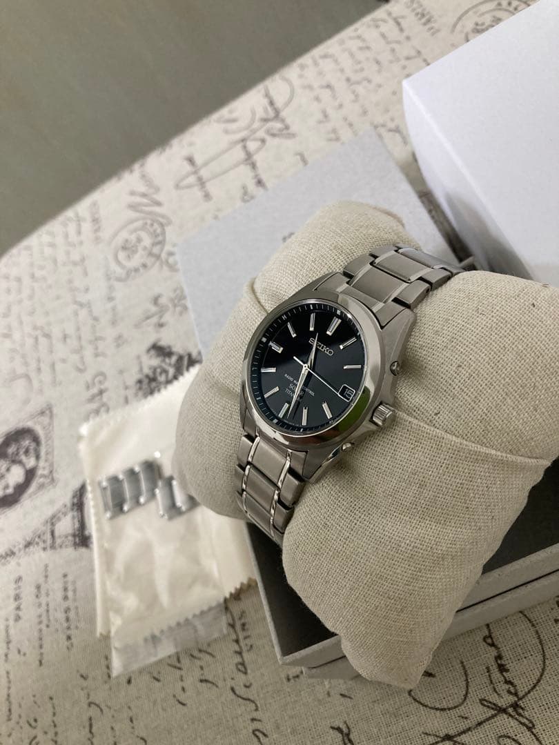超美品！ SEIKO セイコー チタン 電波ソーラー フルコマ sbtm217