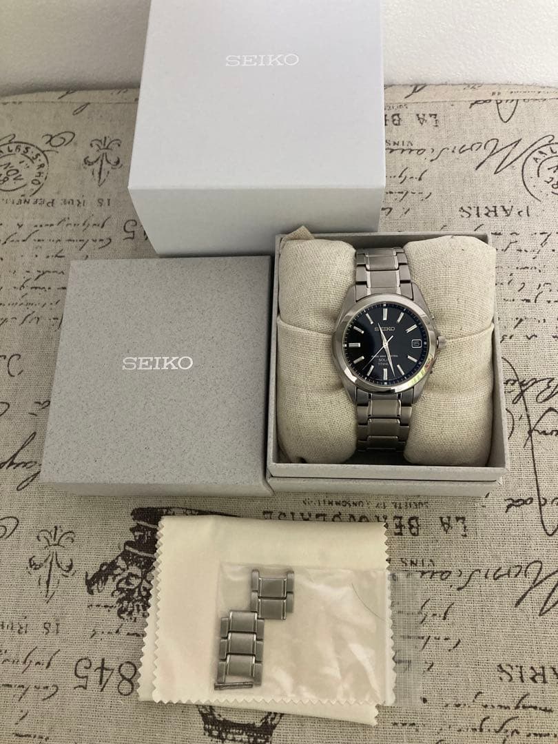 超美品！ SEIKO セイコー チタン 電波ソーラー フルコマ sbtm217