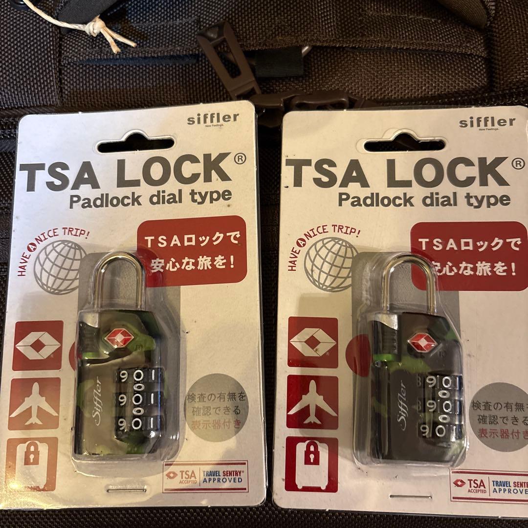 未使用品　Burton カモフラージュ キャリーケース　TSAおまけ付き　86L