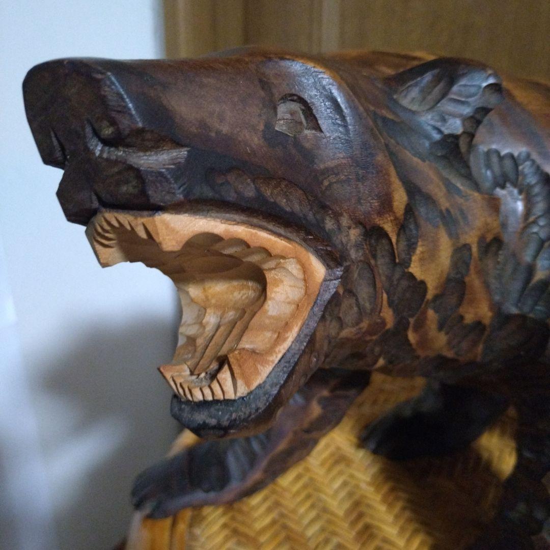 熊　木彫り　口を開けた迫力あるクマの木製彫刻 置物