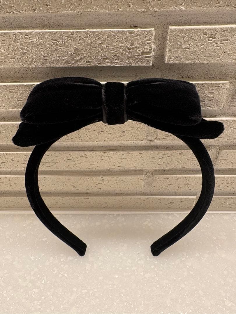 タイムセール⭐︎アレクサンドルドゥパリ　黒ベロアリボンカチューシャ