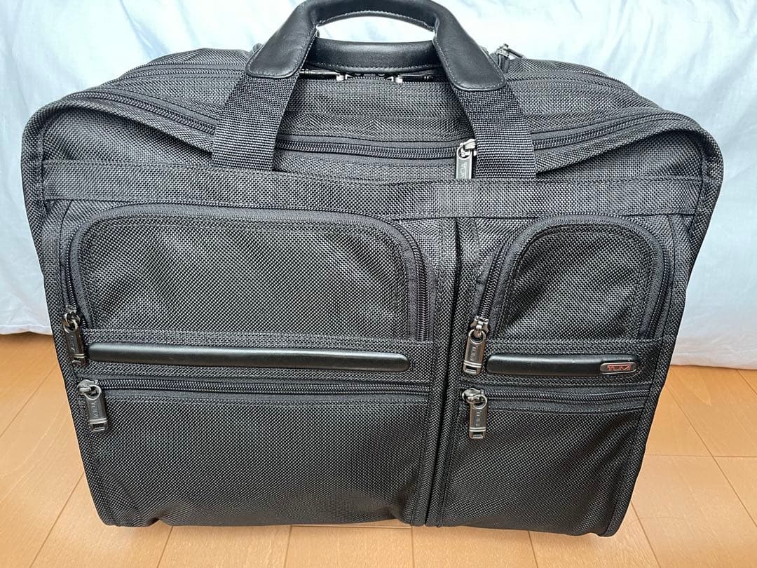 未使用級⭐️ トゥミ　26104D4 キャリーバッグ　3気室　ナイロン　ブラック