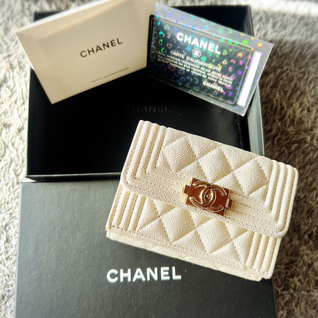 美品⋆꙳CHANEL 三つ折り財布 ☆箱付き送料別