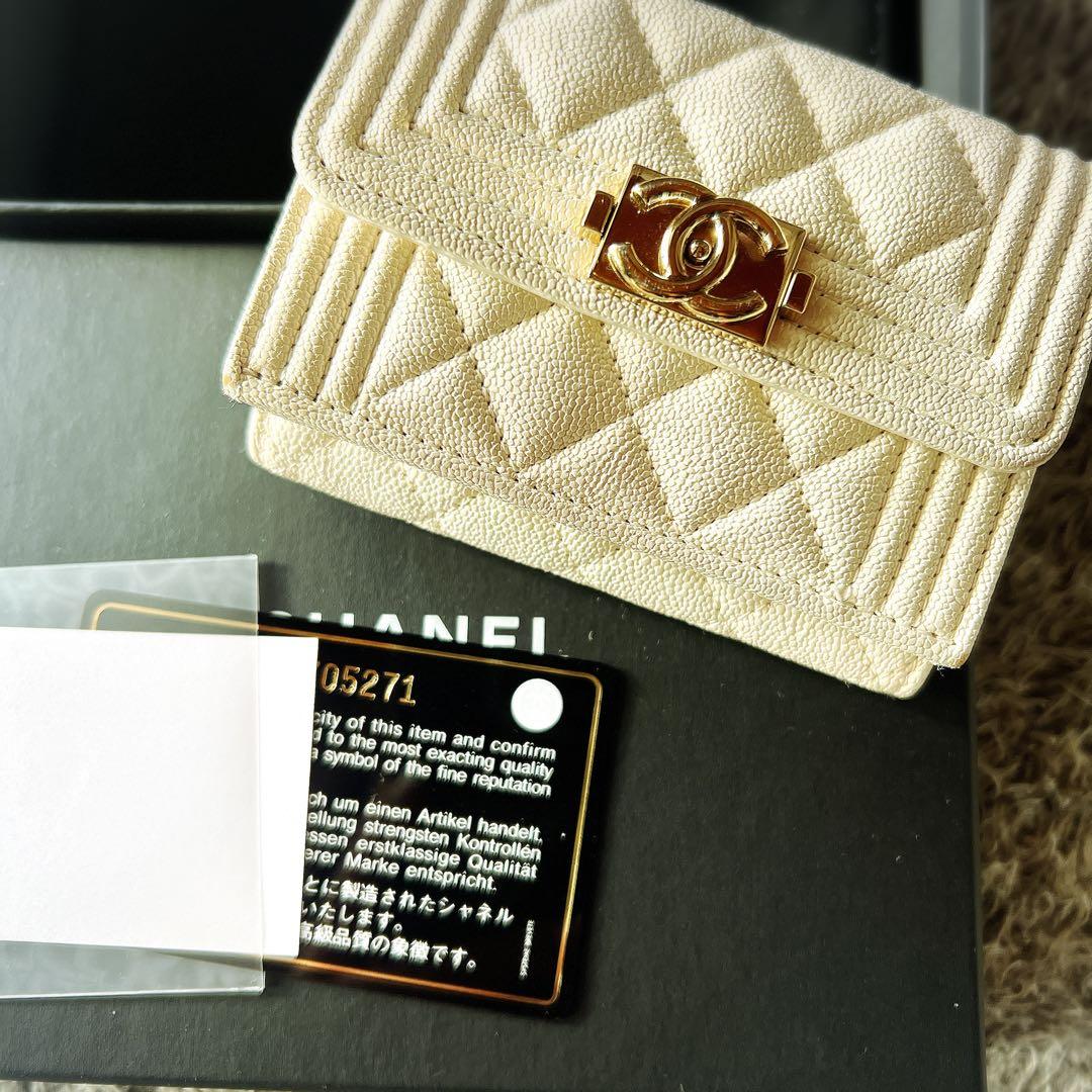 美品⋆꙳CHANEL 三つ折り財布 ☆箱付き送料別
