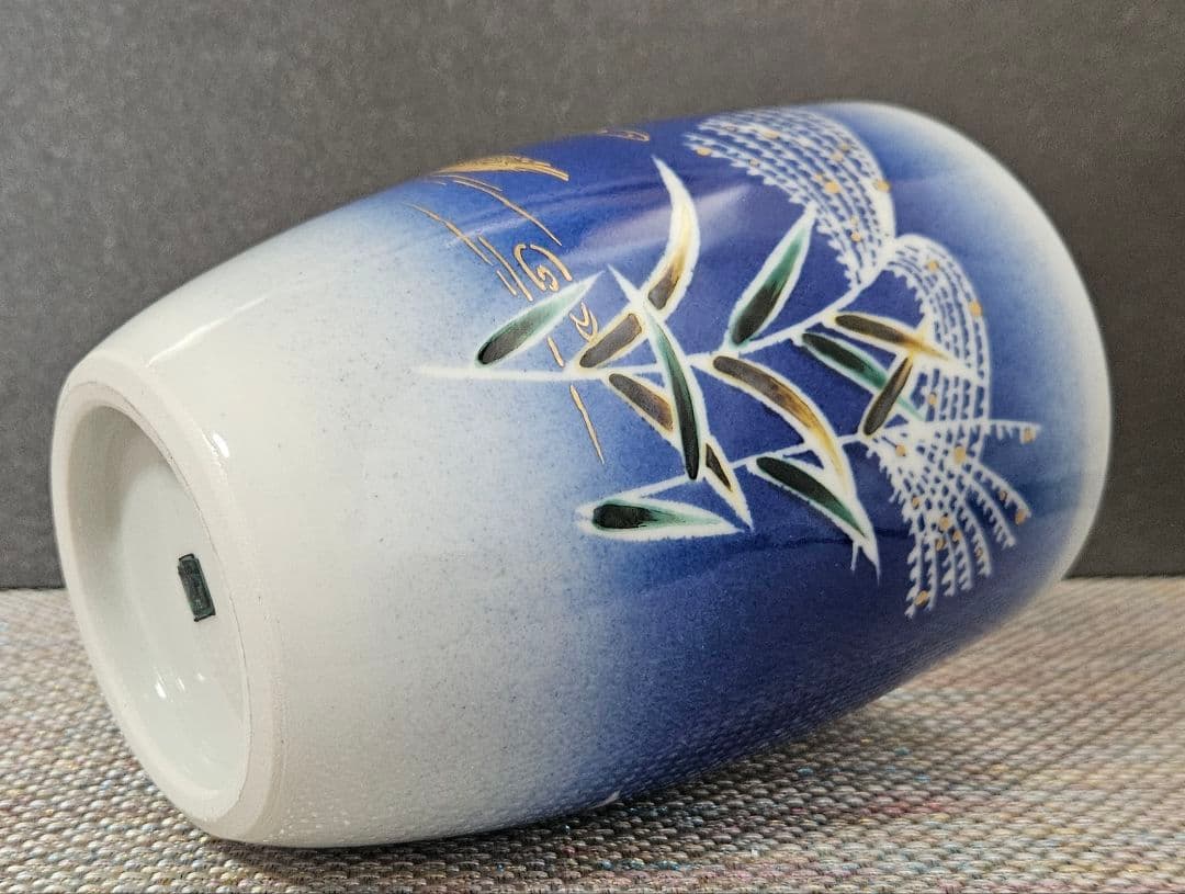 石川県無形文化財保持者　日展特選作家 吉田荘八 作　色絵　水辺の詩　花生　花入れ