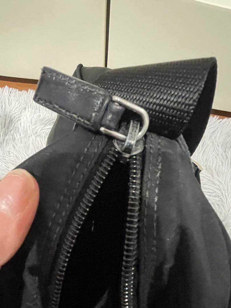 プラダ◆ナイロン◆ショルダーバッグ◆サフィアーノ◆ブラック　黒