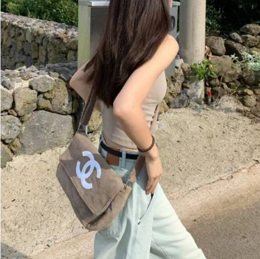 リュケリ ショルダーバッグ ベージュ ノベルティ