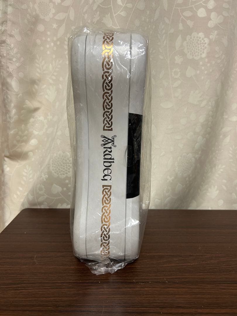 アードベッグ テン アードボーンボックス2019