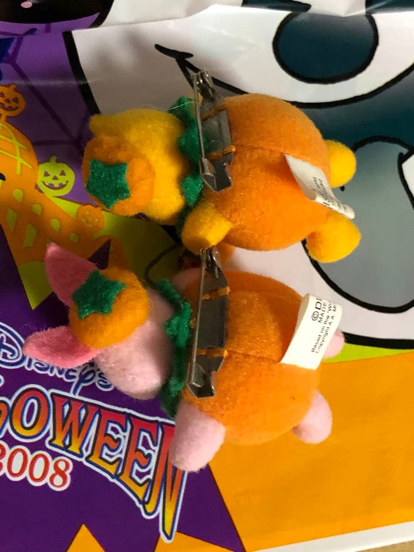 ディズニーストア　ハロウィン　かぼちゃ　ピグレット　ぬいぐるみバッジ　プーさん