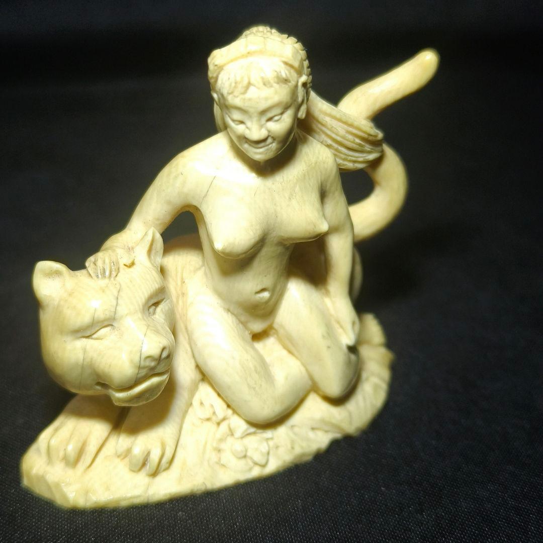 裸女像 彫刻作品 縞模様天然素材 手彫り 無銘 時代物 コレクター放出美品 置物