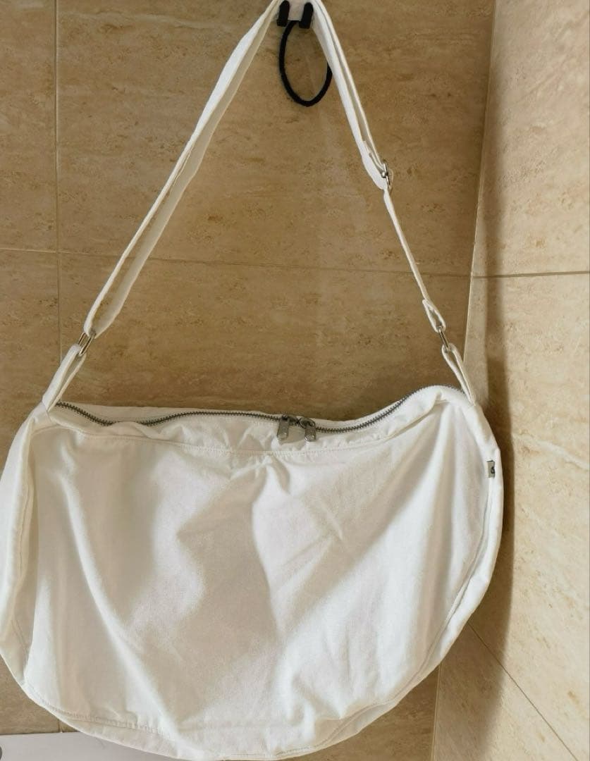 Coyseio 貝殻型ショルダーバッグ ホワイト