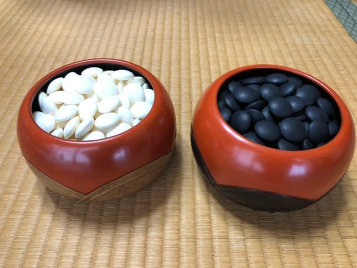 碁盤　ハマグリ碁石付き