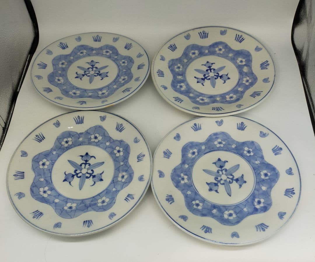 古伊万里　染付　5皿セット　珍しい絵柄です　骨董　アンティーク