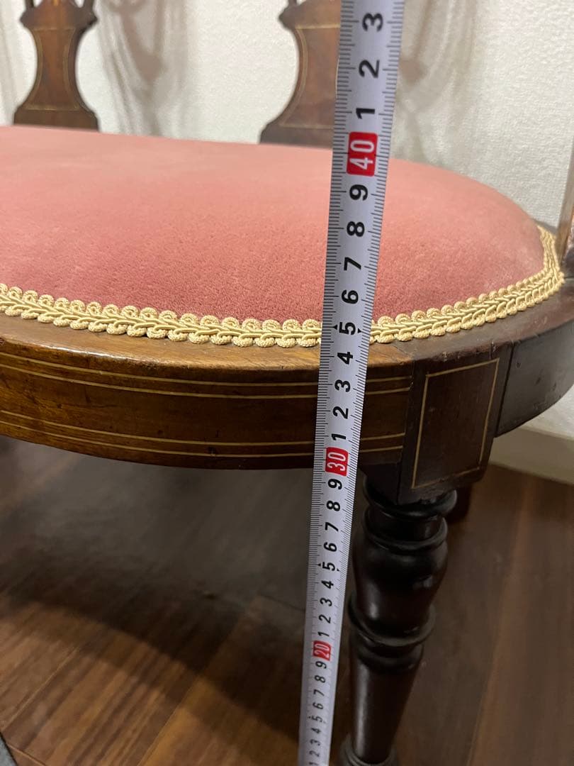 【もっちゃん】 西洋スタイルの装飾ベンチ