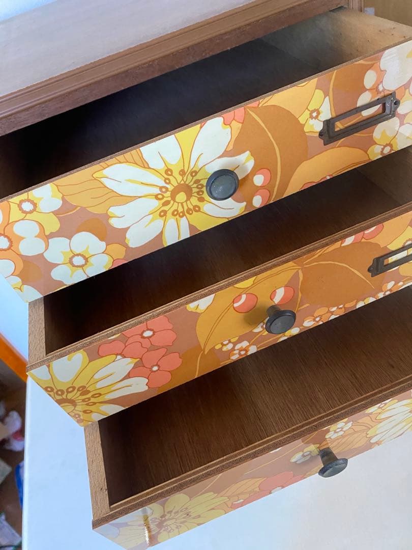 木製　花柄　ミニ箪笥　小物入れ　レトロポップ　引出し　レトロ