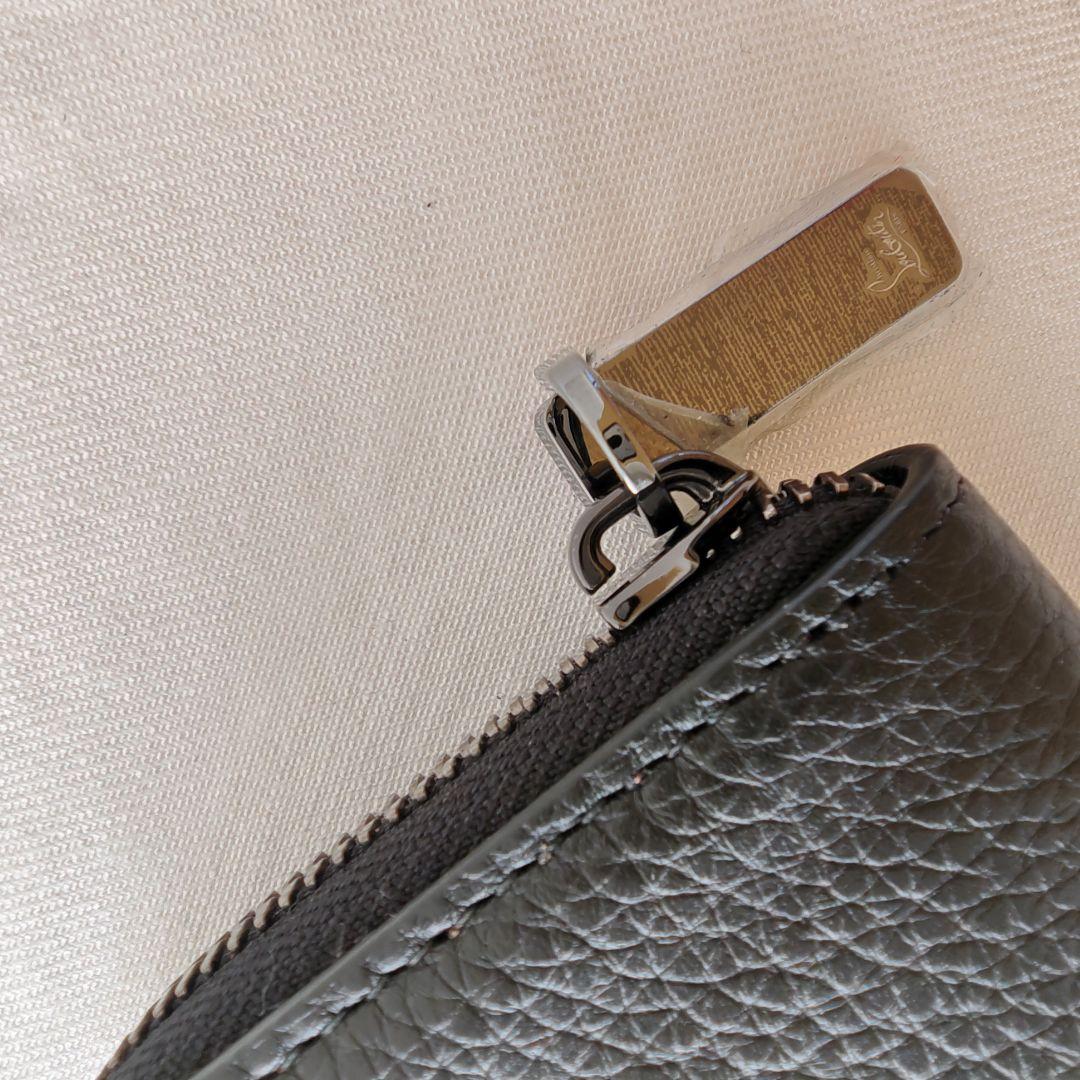 未使用級 クリスチャンルブタン ケース スタッズ レザー ブラック