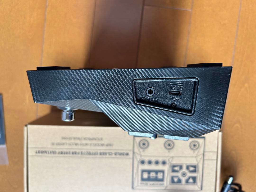 美品　ZOOM G2 FOUR マルチエフェクター　Ibanezピック2枚付き