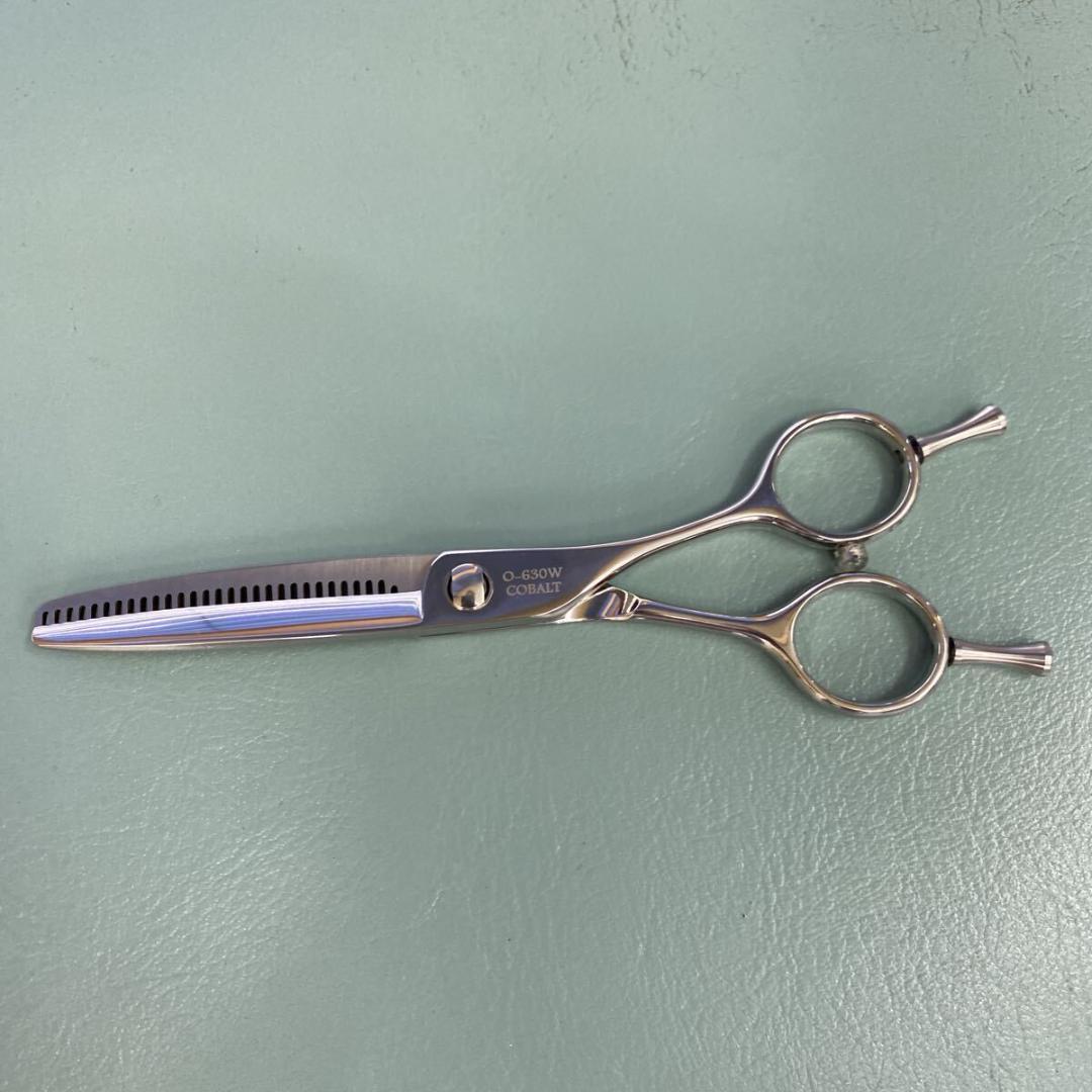 ６インチセニングシザー 40%前後新品未使用　理美容　美容師　理容師