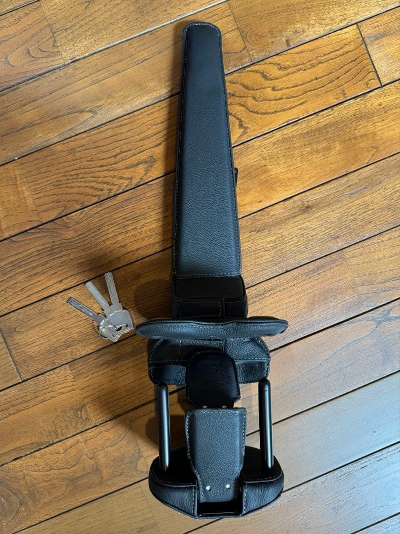 TOM'S ステアリングロック 鍵3本付き