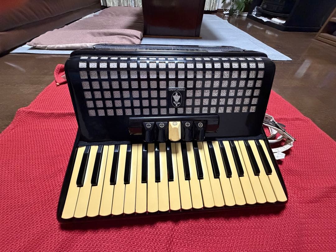 toscano アコーディオン