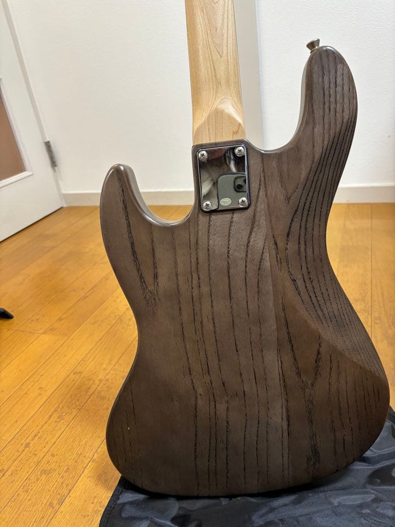 Bacchus バッカス　ジャズベース WJB-400R ASH CHG-SM