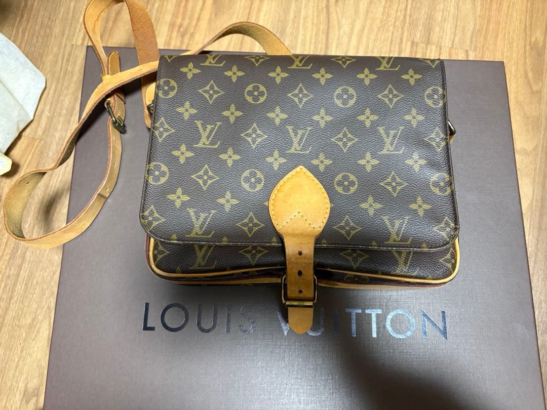 【美品】Louis Vuitton カルトシエールモノグラム バッグ