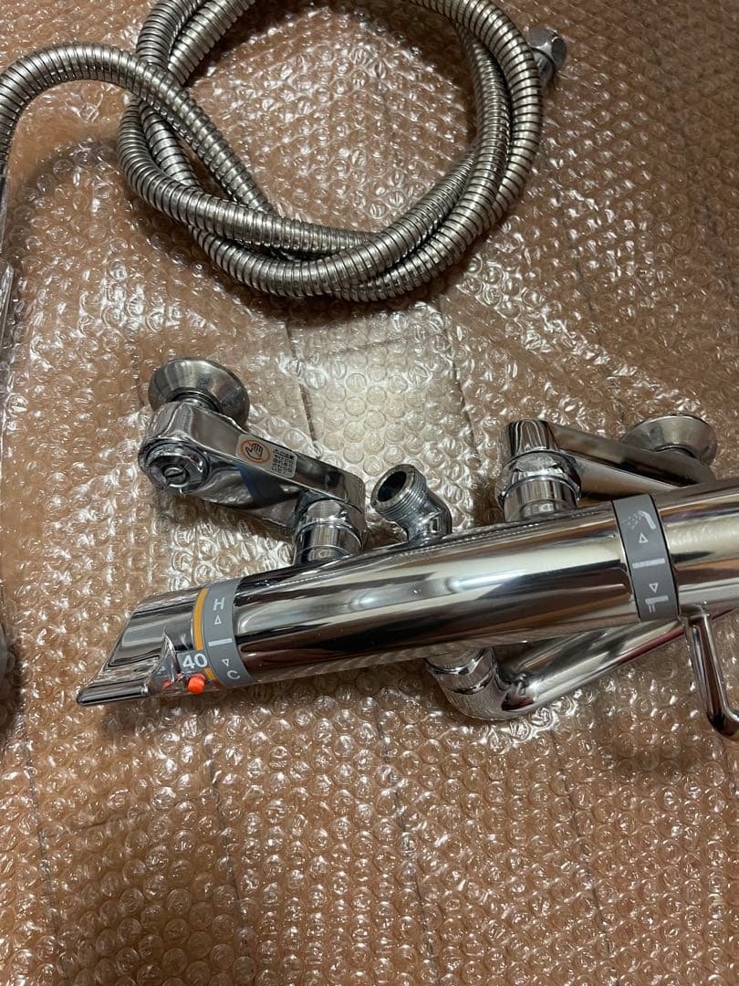 岩本 TOTO ∥ 壁付サーモスタット浴室用水栓TMG40CRXセット