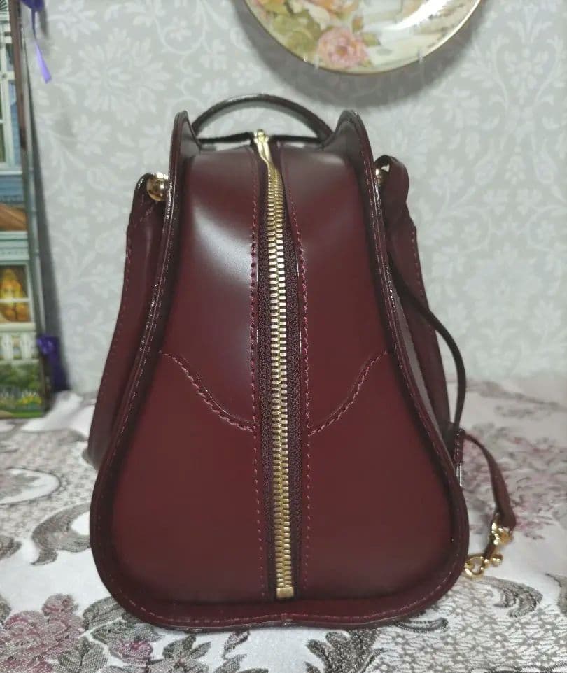 銀座かねまつ定価9万6千円☆ハンドバッグ　ワイン色☆イタリアカーフレザー