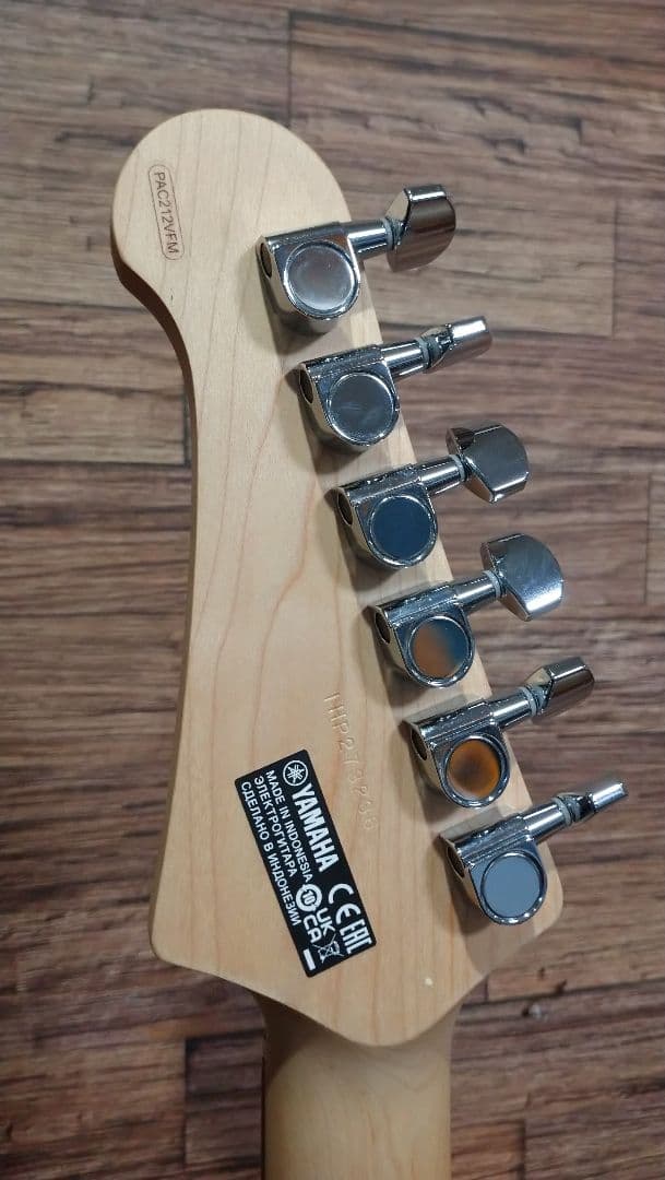 YAMAHA エレキギター PACIFICA 212VFM