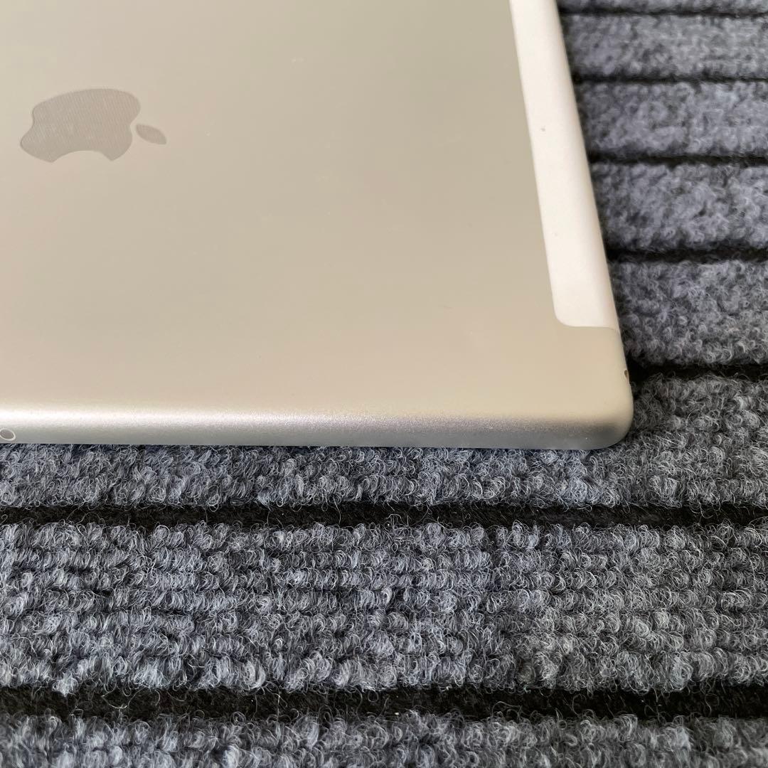 78【早い者勝ち】 iPad 8世代 32GB シルバー